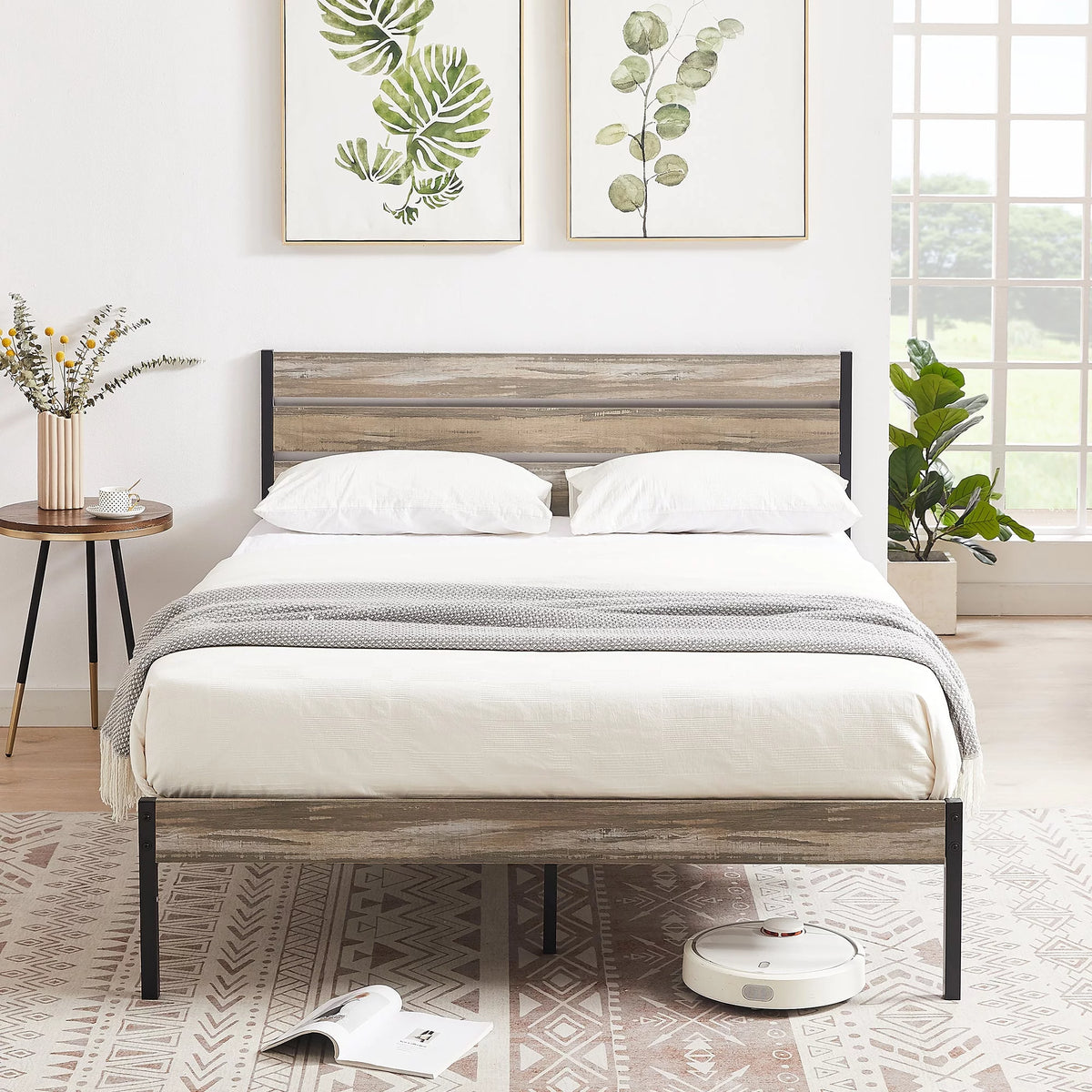 Queen Size Metal Platform Bed with Wooden Headboard L790094