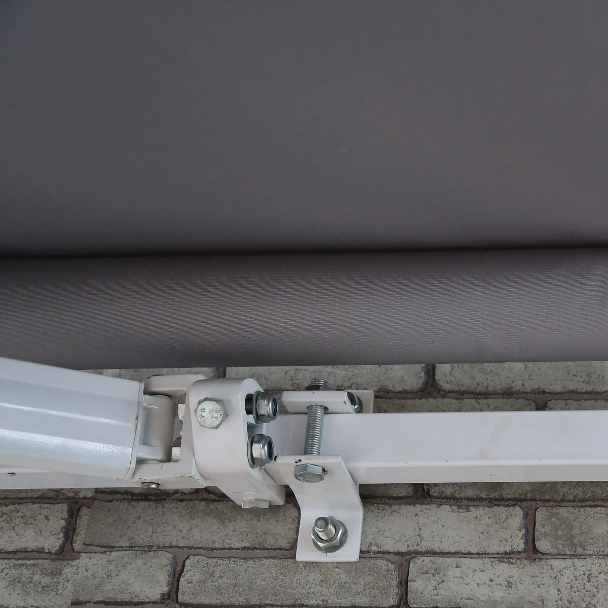 10' x 8' Retractable Patio Awning Y255053