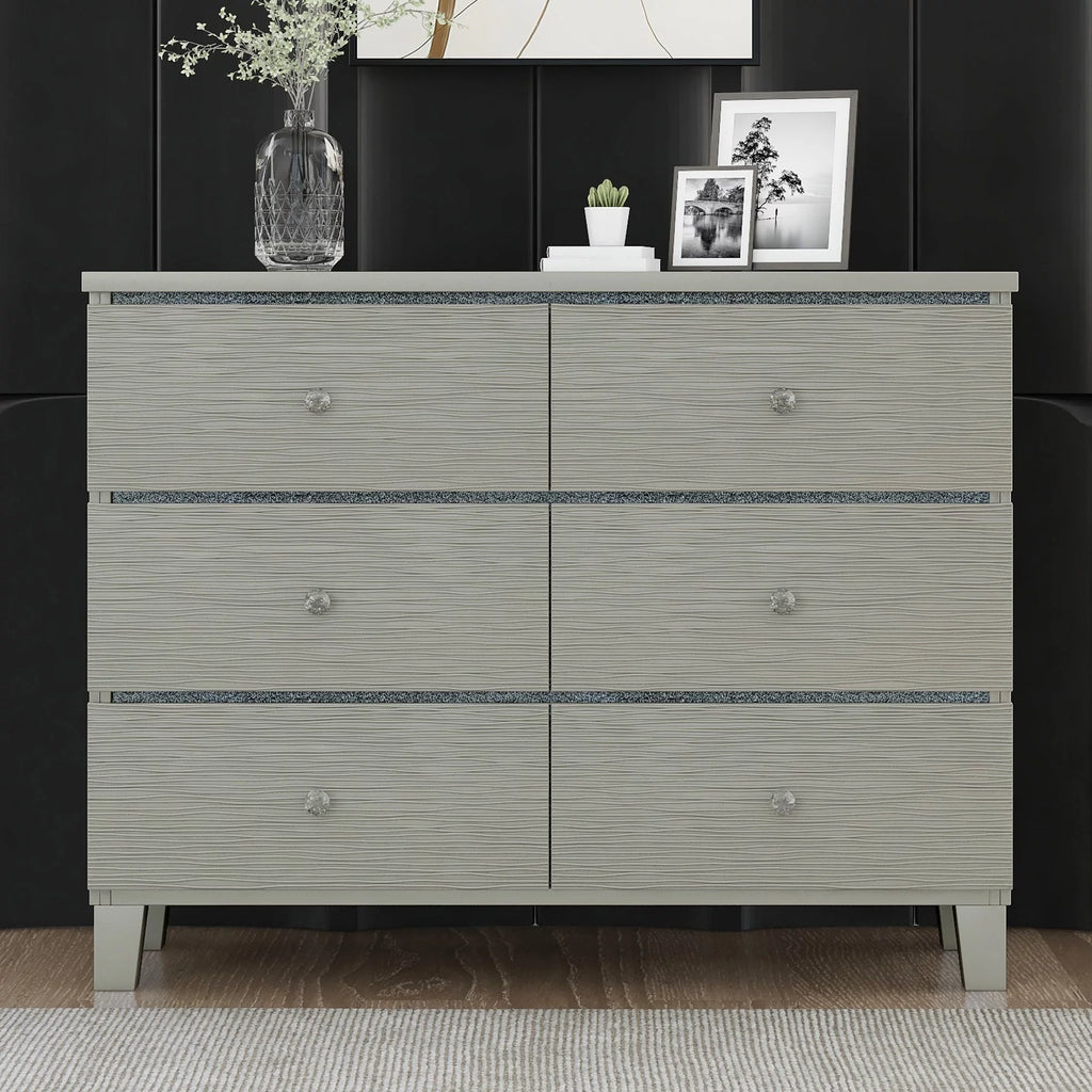 Silverwood Dresser with Crystal Accents M969838