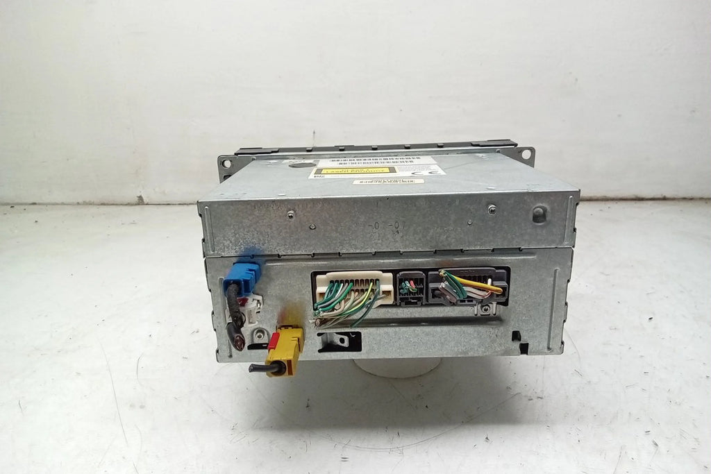OEM CD Player Radio with Navigation F43565