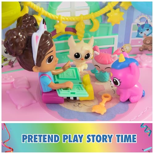 17-Piece Playset with 4 Toy Figures F918398